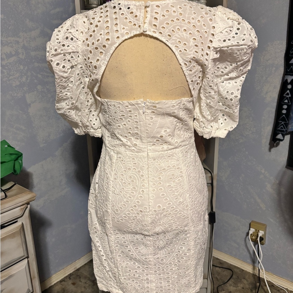 Dynamite White Eyelet Puff Sleeve Open Back Mini Dress NWT Size Small - Picture 6 of 14